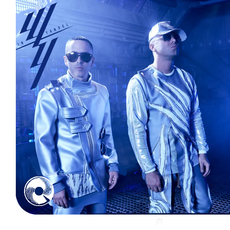 Aullando Wisin Yandel